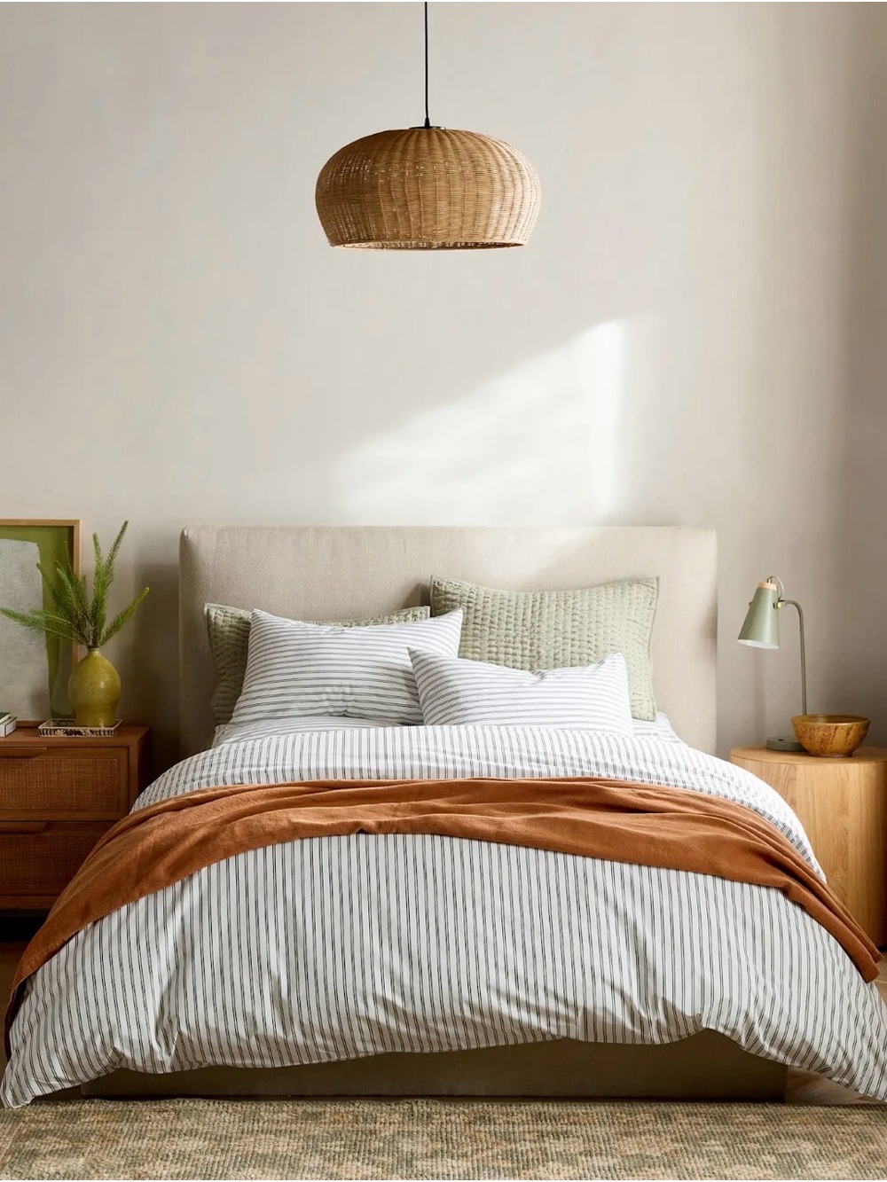 Quince Organic Crisp Percale Double Stripe Duvet Cover Set - Picture 2 of 6